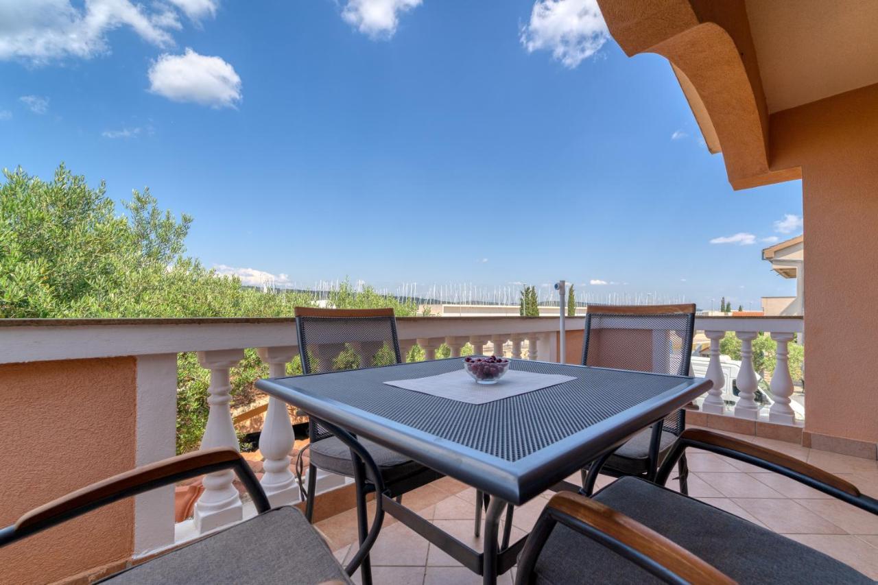 Apartmani Vesna Bibinje Zewnętrze zdjęcie